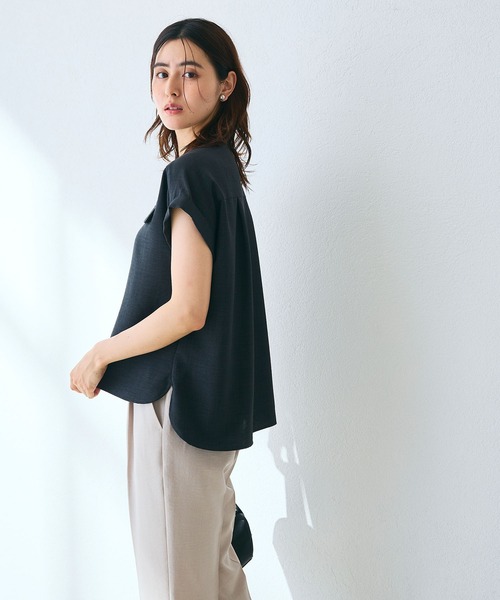 CROSS FUNCTION（クロスファンクション）の「《洗える・シワになりにくい・UVカット・接触冷感》サマナチュラバンドカラーブラウス【CF/クロスファンクション】（シャツ/ブラウス・レディース・モカ/ネイビー/ピンク/ライトベージュ/ライトブルー/チャコールグレー/ダークベージュ/ペールイエロー/ダークオレンジ/ブルー/ライトイエロー/ミント/カーキ・S/M/L/LL）」の18枚目の写真