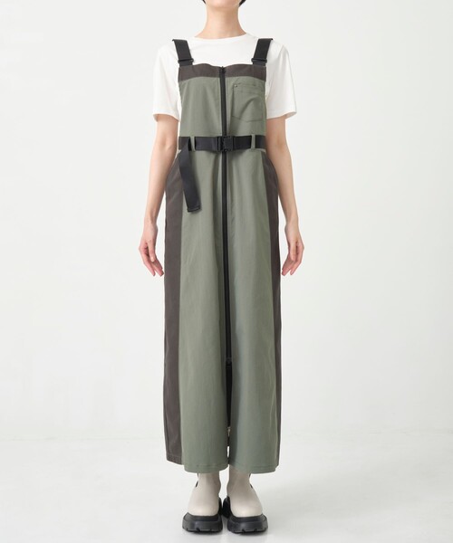 CITY TOKYO（シティトウキョウ）の「＜2WAY＞＜手洗い可能＞＜UVカット＞フロントファスナーナイロンジャンスカ（ジャンパースカート・レディース・ブラック/カーキ・1/2）」の16枚目の写真