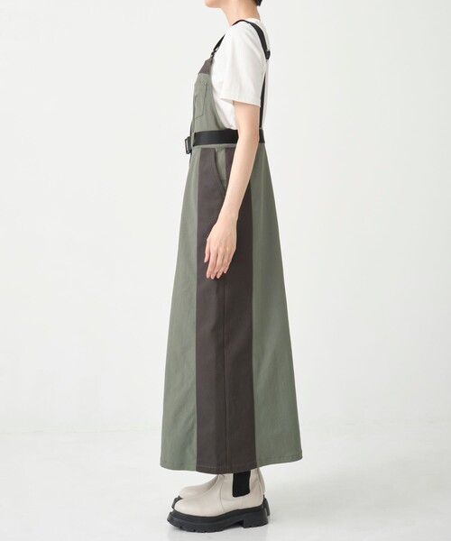 CITY TOKYO（シティトウキョウ）の「＜2WAY＞＜手洗い可能＞＜UVカット＞フロントファスナーナイロンジャンスカ（ジャンパースカート・レディース・ブラック/カーキ・1/2）」の17枚目の写真