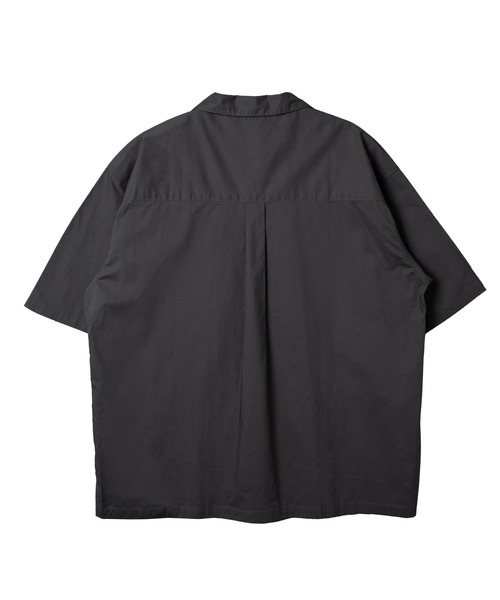 KACCO(カッコ)の「《ユニセックスアイテム》RELAX FIT OVERSIZE SHIRTS / リラックスフィットオーバープレーンシャツ(シャツ/ブラウス・メンズ・カーキ/グレー/ネイビー・MEDIUM/SMALL/LARGE)」の13枚目の写真