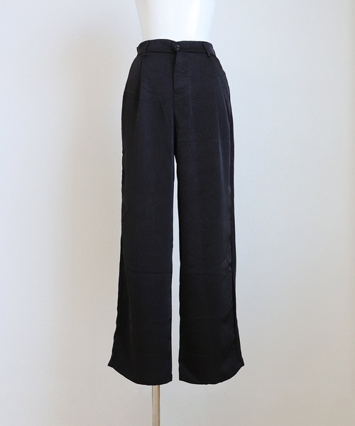 OSYAREVO(オシャレボ)の「サテン パンツ スラックス(スラックス・レディース・マスタード/オフホワイト/ブラック・LARGE/MEDIUM)」の20枚目の写真
