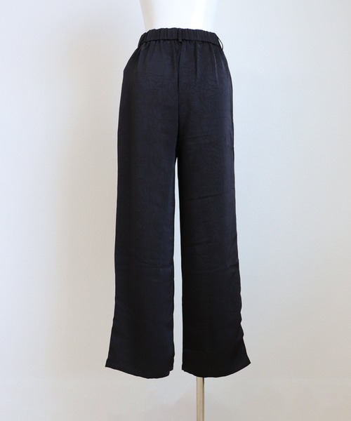 OSYAREVO(オシャレボ)の「サテン パンツ スラックス(スラックス・レディース・マスタード/オフホワイト/ブラック・LARGE/MEDIUM)」の22枚目の写真