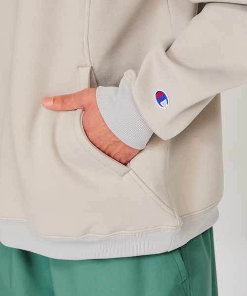 Champion(チャンピオン)の「【Champion/チャンピオン】メンズ スポーツ テックウィーブテリークルーネックスウェットシャツ(スウェット・メンズ・グレー/ブラック/グリーン系その他3・LARGE/X-LARGE/MEDIUM)」の5枚目の写真