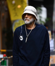 HIPANDA（ハイパンダ）の「(HIPANDA ハイパンダ) 男女兼用 バルーンパンダ ロゴ プリント ロンT（Tシャツ/カットソー）」