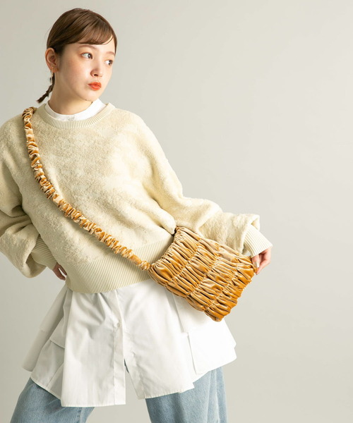 KBF(ケイビーエフ)の「ギャザーデザインベロアBAG(ショルダーバッグ・レディース・グレー系その他/ベージュ/ブラウン・ONE)」の6枚目の写真