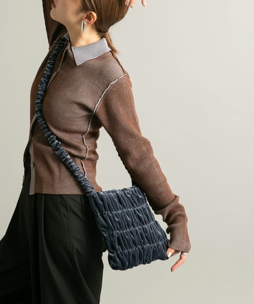KBF(ケイビーエフ)の「ギャザーデザインベロアBAG(ショルダーバッグ・レディース・グレー系その他/ベージュ/ブラウン・ONE)」の18枚目の写真