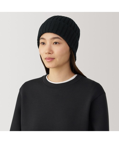 無印良品（ムジルシリョウヒン）の「おでこのチクチクを抑えた　ウール混　リブ編み　ワッチ（ニットキャップ/ビーニー・レディース・ベージュ/ブラック/チャコールグレー/マスタード/ブルー/ダークブラウン系/レンガ・55-59cm）」の10枚目の写真