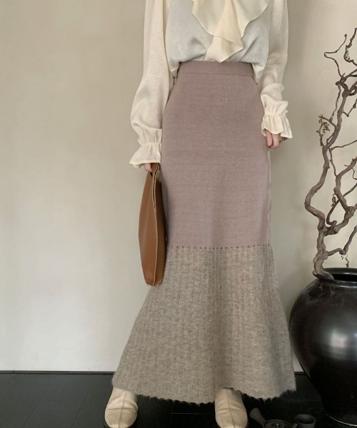 ECLIN(エクラン)の「異素材ドッキングニットAラインロングスカート(スカート・レディース・ベージュ/ブラック/グレー・L/M)」の4枚目の写真
