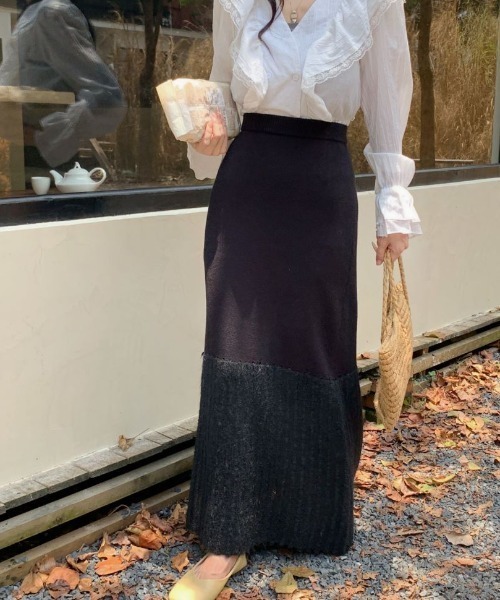 ECLIN(エクラン)の「異素材ドッキングニットAラインロングスカート(スカート・レディース・ベージュ/ブラック/グレー・L/M)」の5枚目の写真