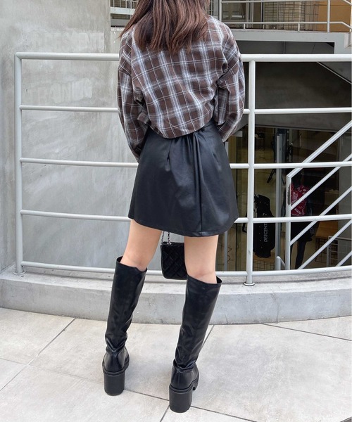 INGNI(イング)の「チェック柄ショートシャツ(シャツ/ブラウス・レディース・ネイビー系2/ブラック系/ブラウン系その他2/ブルー系8/ネイビー系3・M)」の19枚目の写真