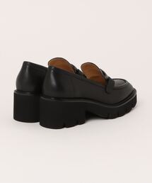 MACKINTOSH PHILOSOPHY メタルモチーフ厚底ローファー MACKINTOSH PHILOSOPHY（ﾏｯｷﾝﾄｯｼｭ ﾌｨﾛｿﾌｨｰ）の「メタルモチーフ