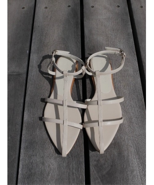 TRUNC(トランクエイティーエイト)の「Line Strap Flat Sandals Ⅱ(サンダル・レディース・ブラック/アイボリー・MEDIUM/SMALL/LARGE)」の1枚目の写真
