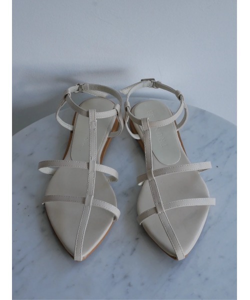 TRUNC(トランクエイティーエイト)の「Line Strap Flat Sandals Ⅱ(サンダル・レディース・ブラック/アイボリー・MEDIUM/SMALL/LARGE)」の16枚目の写真