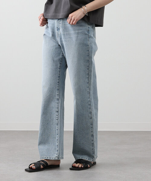 COLONY 2139（コロニートゥーワンスリーナイン）の「ルーズストレートデニム（デニムパンツ・レディース・ネイビー/オフホワイト/サックスブルー/ダークブルー/ライトグレー/ブラック/アイボリー・SMALL/LARGE/MEDIUM）」の13枚目の写真