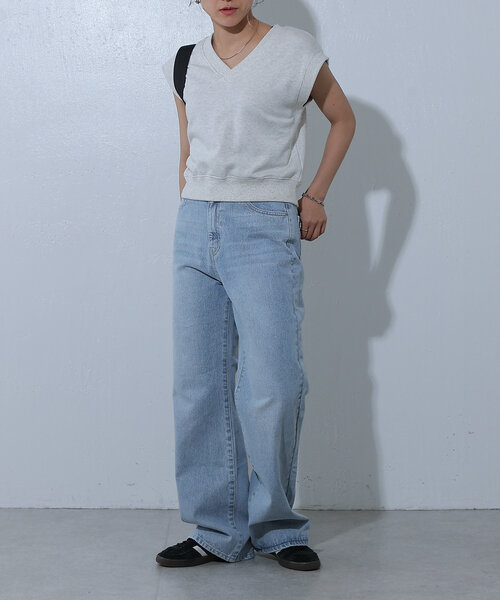 COLONY 2139（コロニートゥーワンスリーナイン）の「ルーズストレートデニム（デニムパンツ・レディース・ネイビー/オフホワイト/サックスブルー/ダークブルー/ライトグレー/ブラック/アイボリー・SMALL/LARGE/MEDIUM）」の8枚目の写真