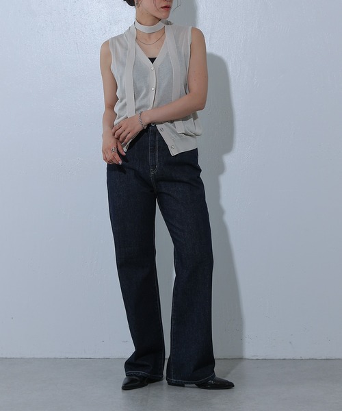 COLONY 2139(コロニートゥーワンスリーナイン)の「ルーズストレートデニム(デニムパンツ・レディース・ネイビー/オフホワイト/サックスブルー/ダークブルー/ライトグレー/ブラック/アイボリー・SMALL/LARGE/MEDIUM)」の13枚目の写真