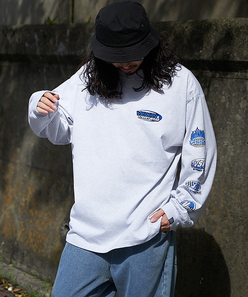 VISION STREET WEAR（ヴィジョンストリートウェア）の「VISION STREET WEAR ヴィジョンストリートウェア ロゴ袖プリントロンTシャツ（Tシャツ/カットソー・メンズ・ホワイト/ライトグレー/ブラック・M/L/LL）」の3枚目の写真