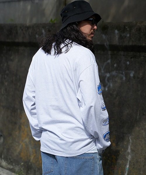 VISION STREET WEAR（ヴィジョンストリートウェア）の「VISION STREET WEAR ヴィジョンストリートウェア ロゴ袖プリントロンTシャツ（Tシャツ/カットソー・メンズ・ホワイト/ライトグレー/ブラック・M/L/LL）」の13枚目の写真