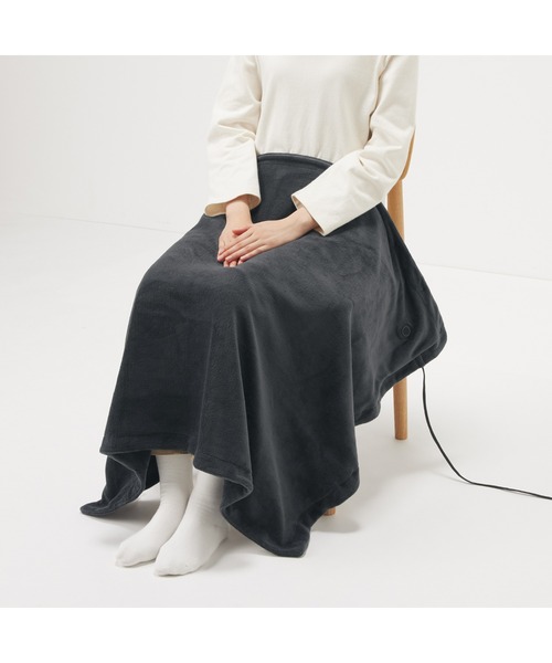 無印良品（ムジルシリョウヒン）の「洗えるＵＳＢブランケット（生活家電・メンズ・チャコール/ダークベージュ/スモークピンク・FREE）」の2枚目の写真