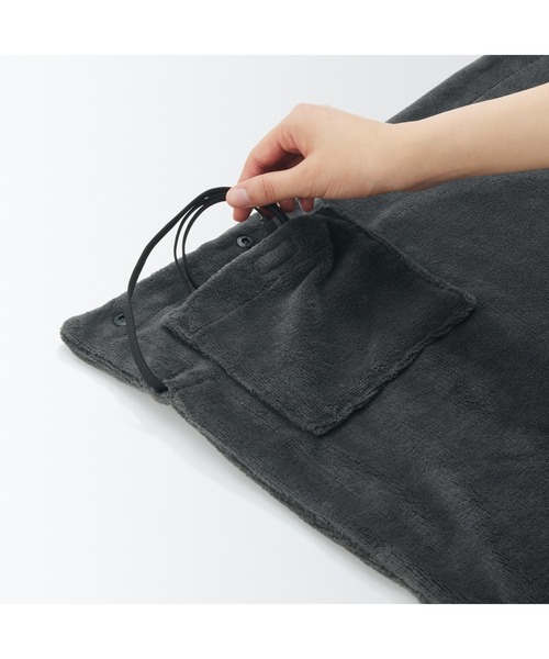 無印良品（ムジルシリョウヒン）の「洗えるＵＳＢブランケット（生活家電・メンズ・チャコール/ダークベージュ/スモークピンク・FREE）」の13枚目の写真