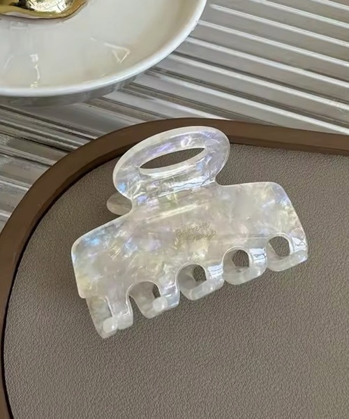 Port（ポート）の「【 Port / ポート 】 ワンカラー スクエア ミニ バンスクリップ（バレッタ/ヘアクリップ・レディース・ベージュ/ブラック/レッド/ブラウン/ホワイト・FREE）」の10枚目の写真