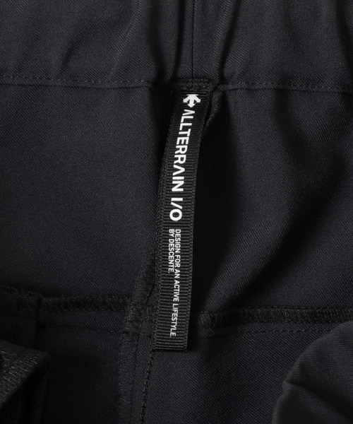 DESCENTE ALLTERRAIN（デサント　オルテライン）の「DESCENTE ALLTERRAIN　TECH WIDE PANTS（その他パンツ・メンズ・グレー/ブラック・MEDIUM/LARGE）」の12枚目の写真