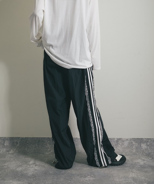 ANOTHER S（アナザーエス）の「サイドラインナイロンパンツ（カーゴパンツ・レディース・ブラック・FREE）」の8枚目の写真