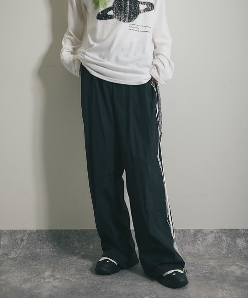 ANOTHER S（アナザーエス）の「サイドラインナイロンパンツ（カーゴパンツ・レディース・ブラック・FREE）」の7枚目の写真