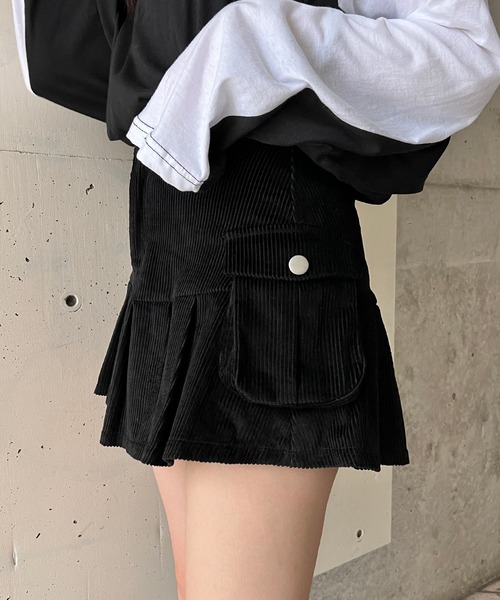Figments（フィグメンツ）の「カーゴプリーツヘムコーデュロイミニスカート（スカート・レディース・カーキ/ブラック・SMALL/MEDIUM）」の8枚目の写真