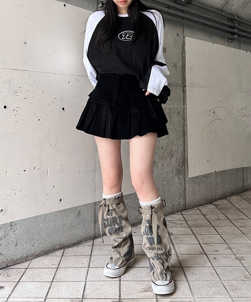 Figments（フィグメンツ）の「カーゴプリーツヘムコーデュロイミニスカート（スカート・レディース・カーキ/ブラック・SMALL/MEDIUM）」の10枚目の写真