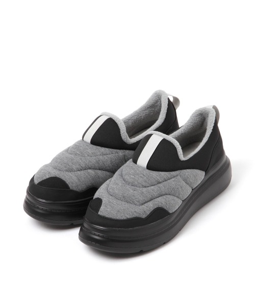 studio CLIP（スタディオクリップ）の「【消臭/抗菌防臭/クッションインソール】軽らくモックスニーカー（スニーカー・レディース・ブラック/グレー/ベージュ・LARGE/MEDIUM）」の6枚目の写真