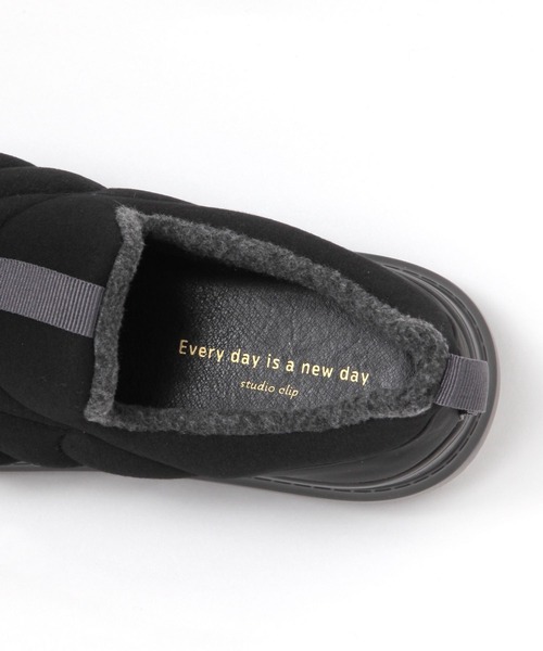 studio CLIP（スタディオクリップ）の「【消臭/抗菌防臭/クッションインソール】軽らくモックスニーカー（スニーカー・レディース・ブラック/グレー/ベージュ・LARGE/MEDIUM）」の22枚目の写真