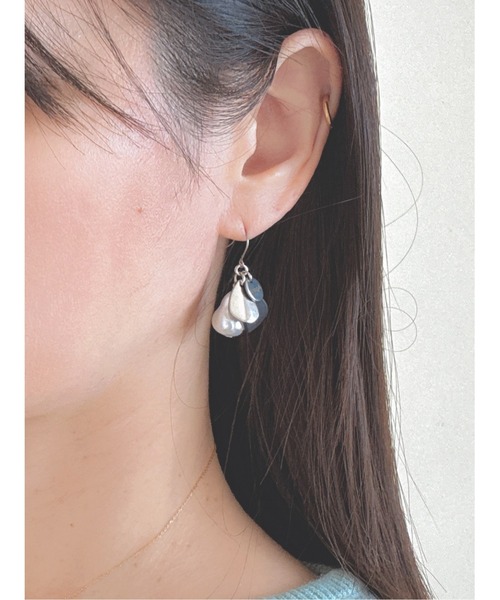 tone（トーン）の「【Agaro】No.435　アレルギー対応　サージカルステンレス　ゆれる(MA)（ピアス（両耳用）・レディース・ホワイト/グレー/ゴールド/ベージュ/ベージュ系1/ホワイト系その他2/ベージュ系その他2/ゴールド系1/その他1・FREE）」の3枚目の写真