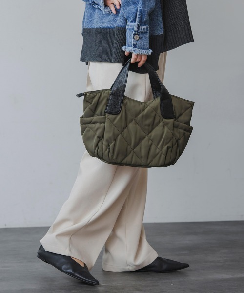 Bou Jeloud(ブージュルード)の「キルトトートバッグ(トートバッグ・レディース・カーキ/ブラック・ONESIZE)」の5枚目の写真