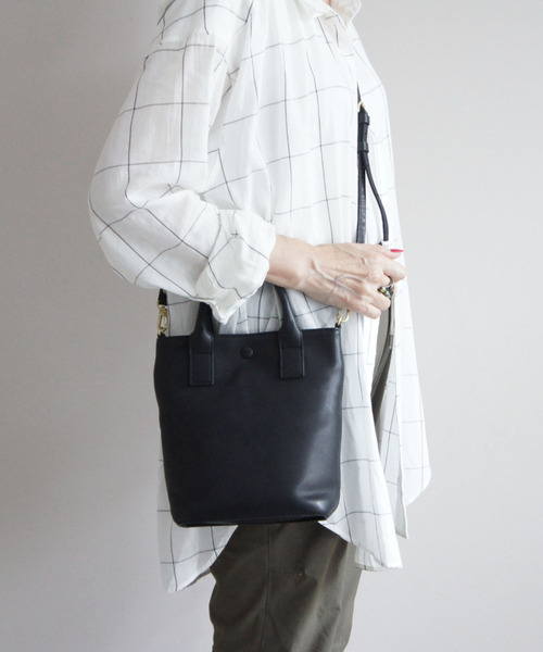 TIDEWAY（タイドウェイ）の「Nuts LEATHER 2WAY TOTE（ショルダーバッグ・レディース・ブラウン/ブラック/アイボリー・FREE）」の14枚目の写真