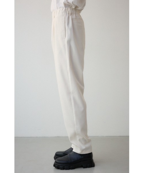 AZUL by moussy(アズールバイマウジー)の「ツイルタックバルーンパンツ(スラックス・メンズ・アイボリー/ブラック/ライトグレー/オレンジ・MEDIUM/LARGE)」の9枚目の写真