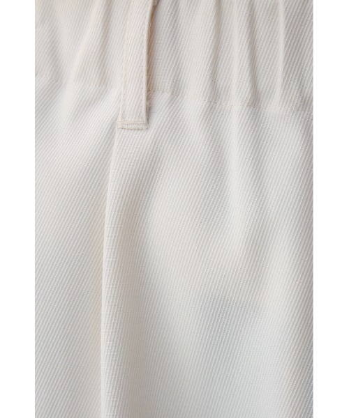 AZUL by moussy(アズールバイマウジー)の「ツイルタックバルーンパンツ(スラックス・メンズ・アイボリー/ブラック/ライトグレー/オレンジ・MEDIUM/LARGE)」の14枚目の写真