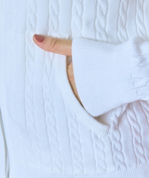 marun（マルン）の「＜大きいサイズ＞ベア刺しゅうケーブルニットダブルジップパーカー marun（パーカー・レディース・オフホワイト/ネイビー・L/LL/3L/4L/5L）」の10枚目の写真