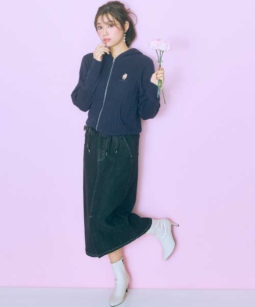 marun（マルン）の「＜大きいサイズ＞ベア刺しゅうケーブルニットダブルジップパーカー marun（パーカー・レディース・オフホワイト/ネイビー・L/LL/3L/4L/5L）」の4枚目の写真