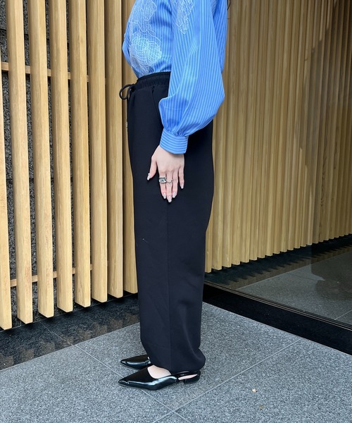 Another Branch olive des olive（アナザーブランチオリーブデオリーブ）の「【WEB限定】キレイ見えスウェットパンツ（スウェットパンツ・レディース・ブラック/グレー/アイボリー・SMALL/MEDIUM）」の19枚目の写真