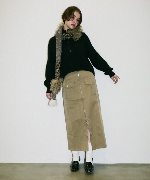Clum(クルム)の「half zipup short knit tops / ハーフジップショート丈ニットトップス(ニット/セーター・レディース・ホワイト/ブラック/ブラウン・FREE)」の4枚目の写真