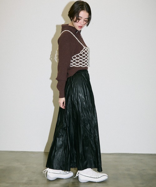 Clum(クルム)の「half zipup short knit tops / ハーフジップショート丈ニットトップス(ニット/セーター・レディース・ホワイト/ブラック/ブラウン・FREE)」の18枚目の写真