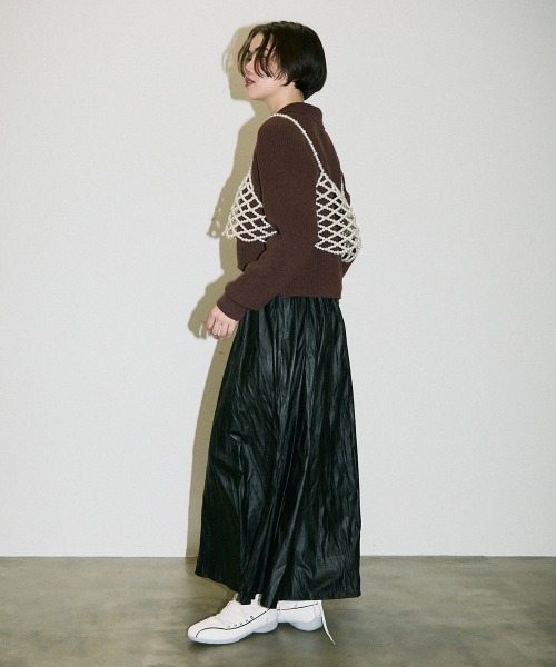 Clum(クルム)の「half zipup short knit tops / ハーフジップショート丈ニットトップス(ニット/セーター・レディース・ホワイト/ブラック/ブラウン・FREE)」の19枚目の写真