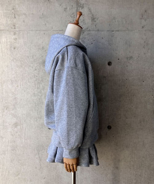 meJane（ミージェーン）の「オーバースウェットフーディー×プリーツミニスカート×タンクトップ ３点セットアップ（セットアップ・レディース・ホワイト/グレー・M/L）」の17枚目の写真