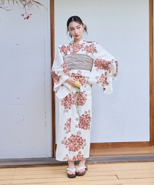 hinari（ヒナリ）の「hinari × utatane浴衣セット 紫陽花（浴衣