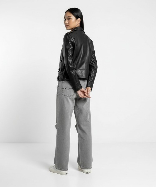 London Denim(ロンドンデニム)の「London Denim (Grange) Boy friend Crush(デニムパンツ・レディース・グレー系その他・S/L/LL/M)」の5枚目の写真