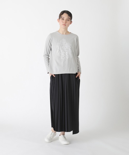 Plantation(プランテーション)の「(B)フラワーブーケT / カットソー / (O)(Tシャツ/カットソー・レディース・ライトブルー/ライトグレー・M size/L size)」の6枚目の写真