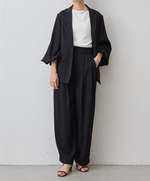 LIVETART（リヴェタート）の「《LIVETART》ツイルタックパンツ（その他パンツ・レディース・ブラック/ベージュ・1/0）」の3枚目の写真