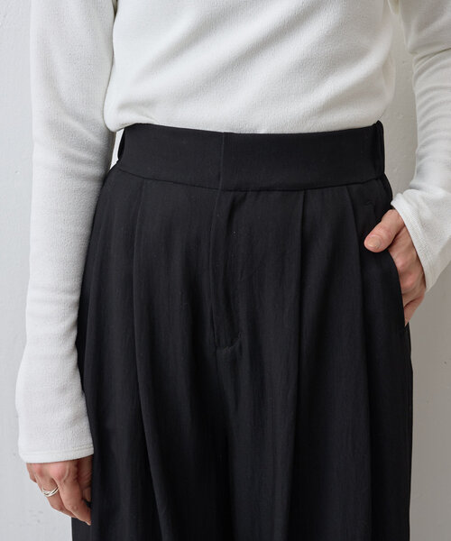 LIVETART（リヴェタート）の「《LIVETART》ツイルタックパンツ（その他パンツ・レディース・ブラック/ベージュ・1/0）」の14枚目の写真