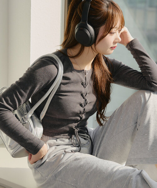 Another Branch olive des olive（アナザーブランチオリーブデオリーブ）の「【WEB限定】ピグメント風レースアップトップス（Tシャツ/カットソー・レディース・カーキ/ネイビー/チャコールグレー・FREE）」の21枚目の写真